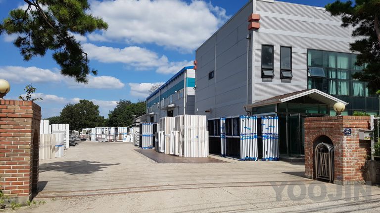 유진창호시스템 공장 전경